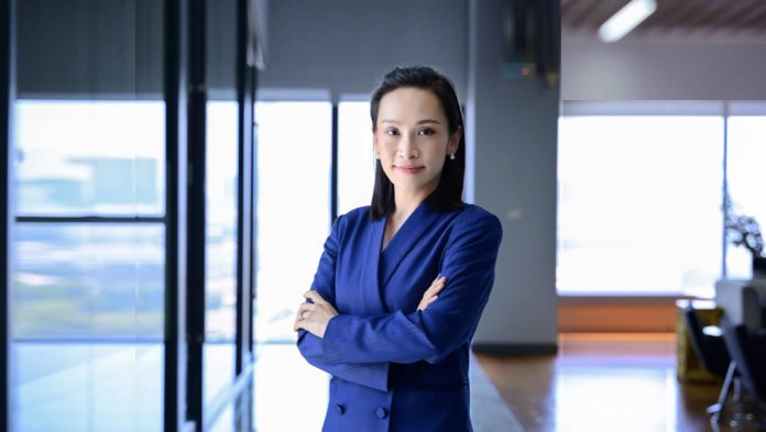 นางสาวรีย์ฐิตา อักษรจิรารัตน์ ประธานเจ้าหน้าที่สายงานการเงินและบัญชี SA