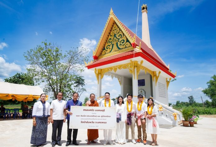“สุพันธุ์-สุธิดา มงคลสุธี” ผู้นำ ซินเน็คฯ ส่งมอบเมรุ ณ วัดป่าอัมพวัน สร้างศาสนสถาน เป็นสาธารณประโยชน์ให้แก่ชุมชน