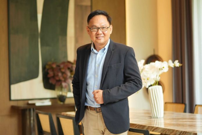 นายณัฐวุฒิ มัธยมจันทร์ ประธานเจ้าหน้าที่บริหารการพัฒนาธุรกิจพักอาศัย บริษัท สิงห์ เอสเตท จำกัด (มหาชน) หรือ ‘S’