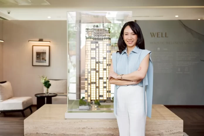 นางสาวพราวพุธ ลิปตพัลลภ กรรมการบริหาร บริษัท พราว เรียล เอสเตท จำกัด (มหาชน) หรือ PROUD