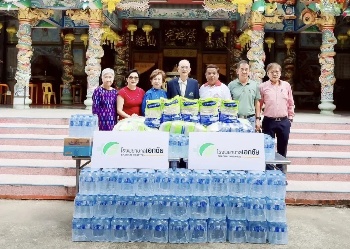 EKH มอบข้าวสาร-น้ำดื่มร่วมทำบุญเทศกาลกินเจ ปี 68 แบ่งปันน้ำใจสู่ชุมชน