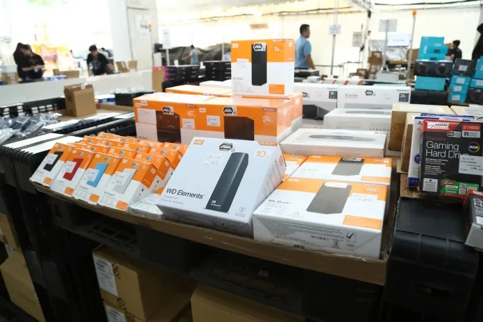 Synnex Big Bang Sale 2025 คึกคัก นักช้อปแน่นงาน พร้อมร่วมรักษ์โลก ส่งมอบ E-Waste ผ่านโครงการ ‘ทิ้งให้ถูกที่ Trusted by Synnex E-Waste’