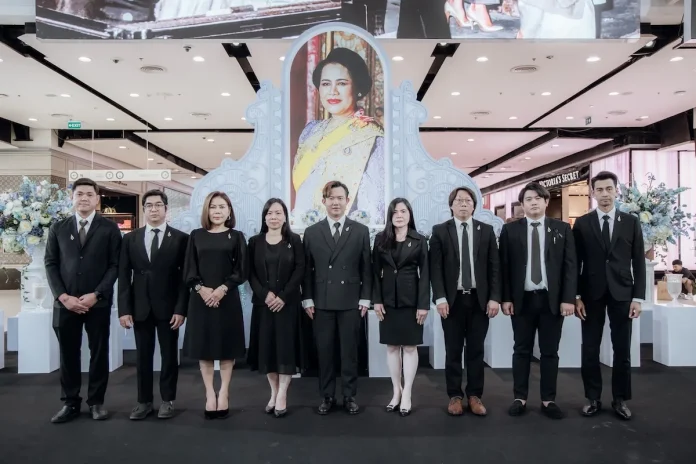 วีบียอนด์ ร่วมลงนามถวายความอาลัย แด่ สมเด็จพระนางเจ้าสิริกิติ์ พระบรมราชินีนาถ พระบรมราชชนนีพันปีหลวง