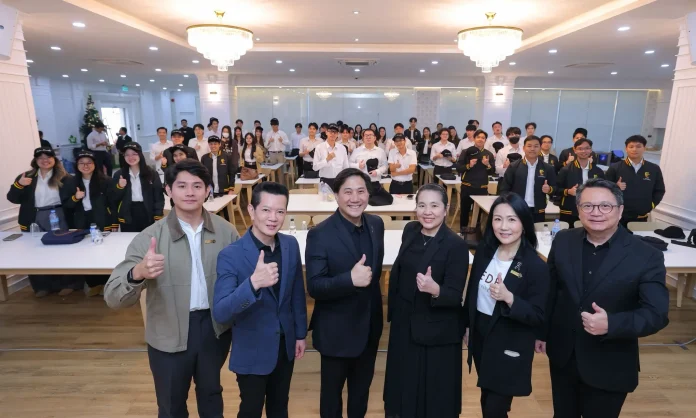 MEDEZE ส่งต่อองค์ความรู้ เปิดบ้านต้อนรับคณะนักศึกษานิด้า