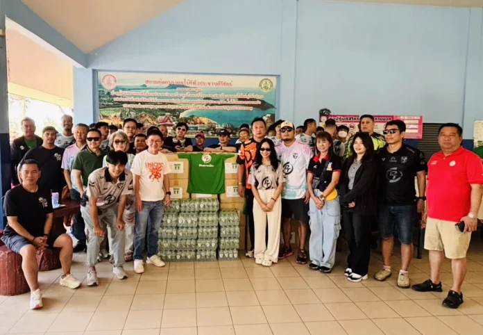 PTG-พีที ประจวบ เอฟซี พร้อมส่งความสุขให้คนไร้ที่พึ่ง ณ สถานคุ้มครองคนไร้ที่พึ่งบ้านประจวบโชค