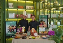 ไซมิส แอสเสท เปิดตำรับ “ข้าวแช่ชาววัง 8 เครื่องเคียง” ที่ร้าน “มารี กีมาร์”