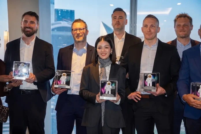 Liberator ขึ้นแท่นโบรกเกอร์อันดับ 1 เอเชียจาก TradingView ‘มาดามเดียร์’ นำทีมคว้า Best Stock Broker in Asia 2025