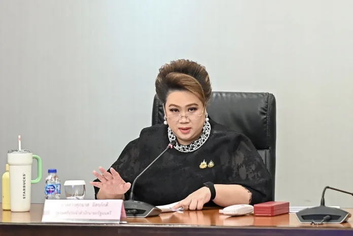 นางสาวศุภมาส อิศรภักดี รัฐมนตรีประจำสำนักนายกรัฐมนตรี