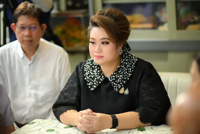 นางสาวศุภมาส