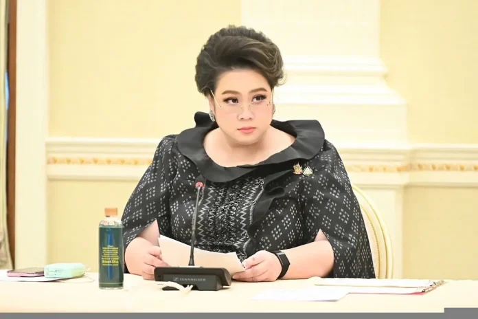 “ศุภมาส” เอาจริง หลังพบ "อกไก่ปั่นโปรตีน“ ไม่ตรงฉลาก-โฆษณาเกินจริง สั่ง สคบ. ผนึก อย. เชิญผู้ประกอบการชี้แจง ตรวจสอบเข้มทั้งฉลากและโฆษณา