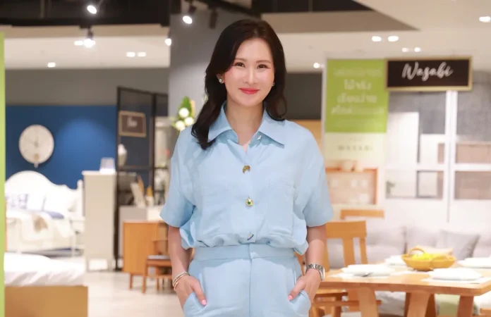 นางสาวกฤษชนก ปัทมสัตยาสนธิ กรรมการผู้จัดการ บริษัท อินเด็กซ์ ลิฟวิ่งมอลล์ จำกัด (มหาชน) หรือ ILM