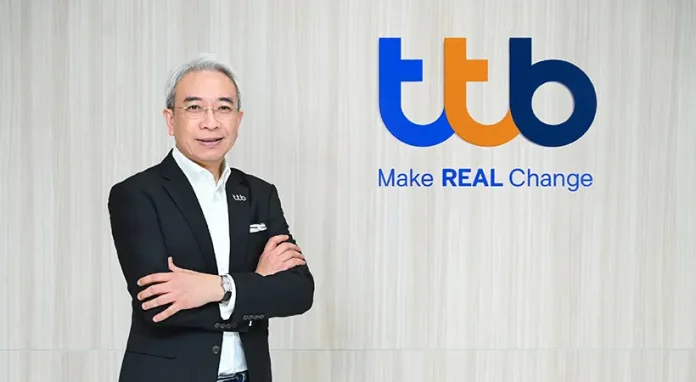 นายฐากร ปิยะพันธ์ ผู้จัดการใหญ่ ทีทีบี