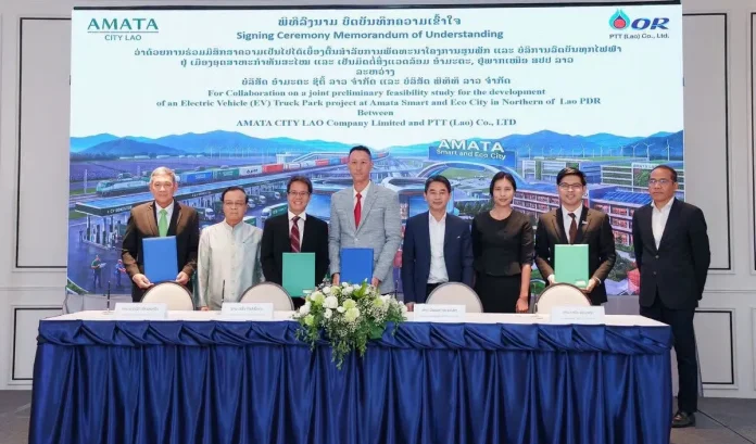“อมตะซิตี้ ลาว” จับมือ “พีทีที ลาว” ศึกษาพัฒนา EV Truck Park หนุนโลจิสติกส์สีเขียว เชื่อมการค้าไทย–ลาว–จีน