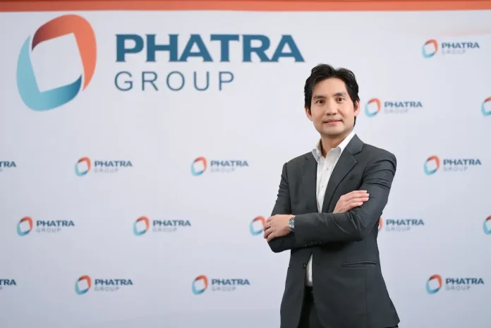 นายพีรณัฐ สวัสดิจันทร์ ประธานเจ้าหน้าที่บริหารฝ่ายบัญชีและการเงิน บริษัท กลุ่มภัทร จำกัด (มหาชน) หรือ PHAT