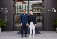 Canva จับมือ CEA หนุนนักสร้างสรรค์ไทย 1 ล้านคน โกอินเตอร์ คุณภัคพล ตั้งตงฉิน ผู้บริหาร Canva ประเทศไทย และ ดร.ชาคริต พิชญางกูร ผู้อำนวยการ CEA ประกาศความร่วมมือ Canva x CEA