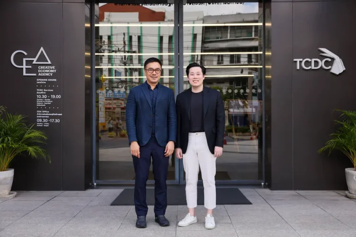 Canva ผนึกกำลัง CEA ตั้งเป้าสนับสนุนนักสร้างสรรค์ไทย 1 ล้านคน เปิดประตูสู่เครื่องมือออกแบบระดับมืออาชีพ ทักษะสร้างสรรค์ และโอกาสระดับโลก สำหรับผู้ประกอบการ SME และครีเอเตอร์ไทย คุณภัคพล ตั้งตงฉิน ผู้บริหาร Canva ประเทศไทย และ ดร.ชาคริต พิชญางกูร ผู้อำนวยการ CEA ประกาศความร่วมมือ Canva x CEA