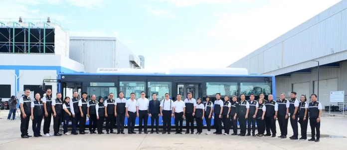 ขสมก. ผนึกนครชัยแอร์ ร่วมกับ EA–NEX เปิดโรงงานคนไทย ย้ำรถโดยสารไฟฟ้าพลังงานสะอาด 1,520 คัน ผลิตและประกอบในประเทศไทย