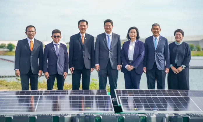 “อมตะ – บี.กริม เพาเวอร์” ผนึกกำลังลงทุน 1,200 ล้านบาท เดินหน้าโครงการโซลาร์ลอยน้ำขนาด 42.5 MWp ในพื้นที่ EEC ขับเคลื่อนพลังงานสะอาด สู่เป้าหมาย Net Zero อมตะ ร่วมกับ บี.กริม เพาเวอร์ ลงทุนโครงการโซลาร์ลอยน้ำ 42.5 MWp ในนิคมอมตะซิตี้ ชลบุรี
