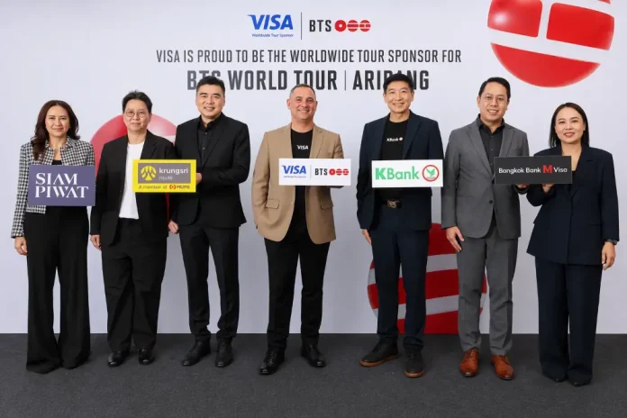 วีซ่าผนึกกำลัง ธนาคารกสิกรไทย กรุงศรี Bangkok Bank M และสยามพิวรรธน์ มอบสิทธิประโยชน์และประสบการณ์สุดเอ็กซ์คลูซีฟ เปิดโอกาสให้แฟนไทยใกล้ชิด BTS WORLD TOUR ‘ARIRANG’ IN BANGKOK