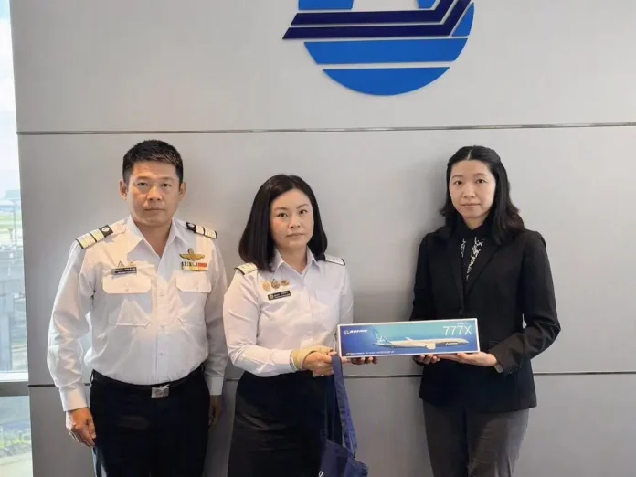 AOT หารือบริษัทโบอิ้งฯ นำเครื่องบิน Boeing 777X เสริมศักยภาพท่าอากาศยาน AOT ท่าอากาศยานไทย หารือบริษัท โบอิ้ง เตรียมความพร้อมรองรับเครื่องบิน Boeing 777X เพิ่มศักยภาพสู่ศูนย์กลางการบินระดับโลก