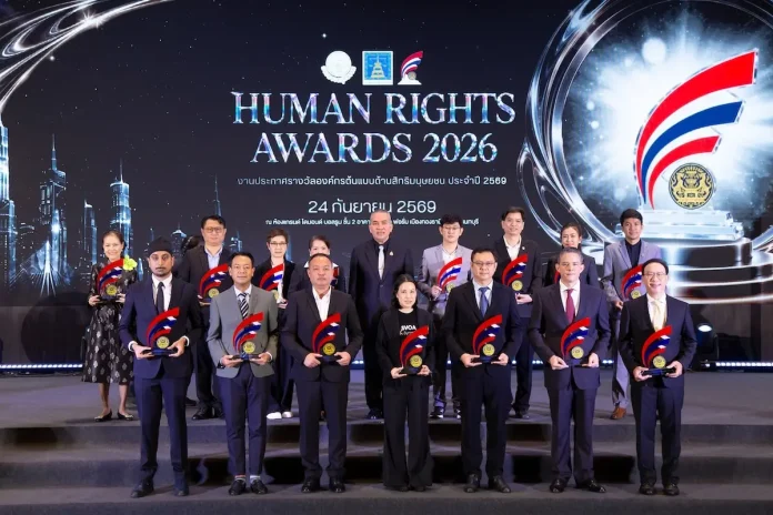 สยามแก๊ส (SGP) รับ Human Rights Awards 4 ปีซ้อน ตอกย้ำองค์กรต้นแบบด้านสิทธิมนุษยชน เดินหน้า ESG สู่ความยั่งยืน บริษัท สยามแก๊ส แอนด์ ปิโตรเคมีคัลส์ (SGP) รับรางวัลองค์กรต้นแบบด้านสิทธิมนุษยชน ระดับดีเด่น ประจำปี 2569 ต่อเนื่องเป็นปีที่ 4 จากกระทรวงยุติธรรม