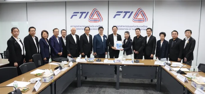 TCMA แสดงความยินดีประธาน ส.อ.ท. พร้อมร่วมมือขับเคลื่อนขีดความสามารถการแข่งขันอุตสาหกรรมไทย นายกสมาคมอุตสาหกรรมปูนซีเมนต์ไทย (TCMA) ร่วมแสดงความยินดีแก่ประธานสภาอุตสาหกรรมแห่งประเทศไทย (ส.อ.ท.) ขับเคลื่อน Net Zero