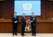 AIMIRT คว้ากอง REIT แรกและกองเดียวในไทย เวที CSCAP 2026 นายจรัสฤทธิ์ อรรถเวทยวรวุฒิ ประธานเจ้าหน้าที่บริหาร บริษัท เอไอเอ็ม รีท แมนเนจเม้นท์ จำกัด นำกองทรัสต์ AIMIRT คว้ารางวัล “Sustainable Capital & Investment Leadership 2026” จากเวที CSCAP 2026 ณ ศูนย์การประชุมสหประชาชาติ